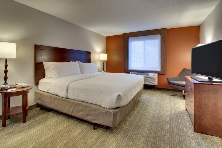 Room 48 of 68