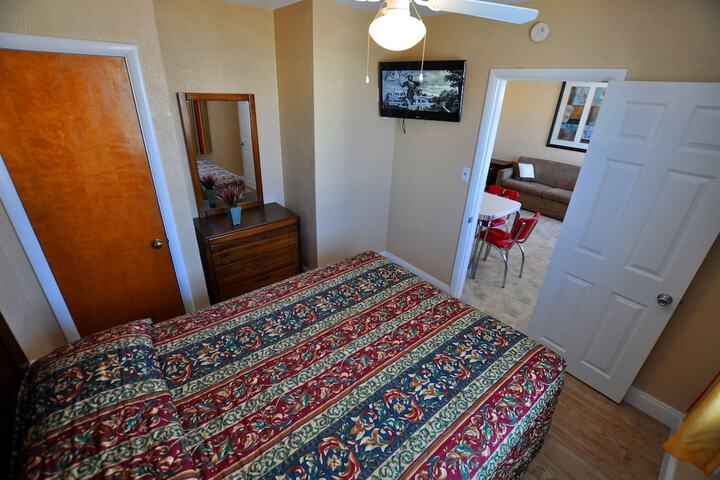 Room 27 of 31