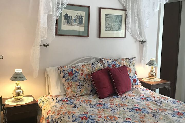 Room 10 of 62