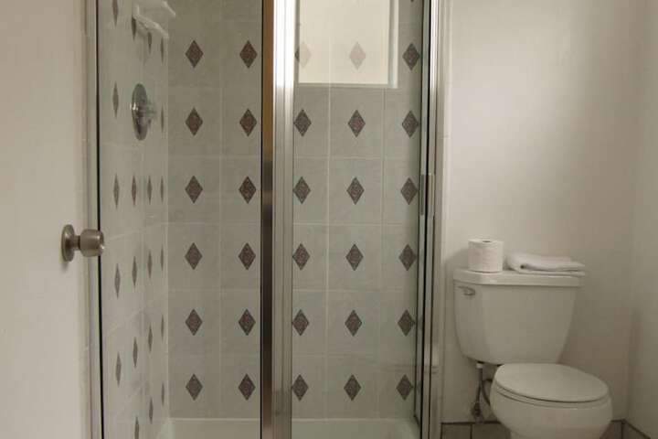 Room 33 of 59