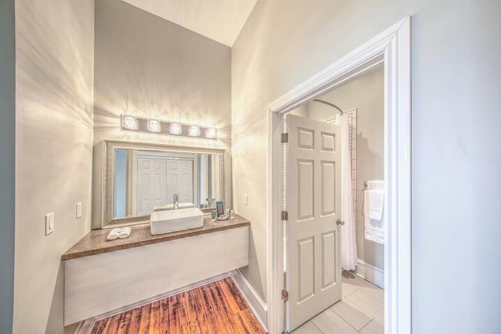 Room 21 of 51