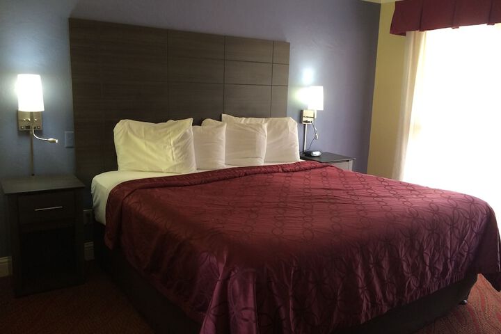 Room 27 of 46