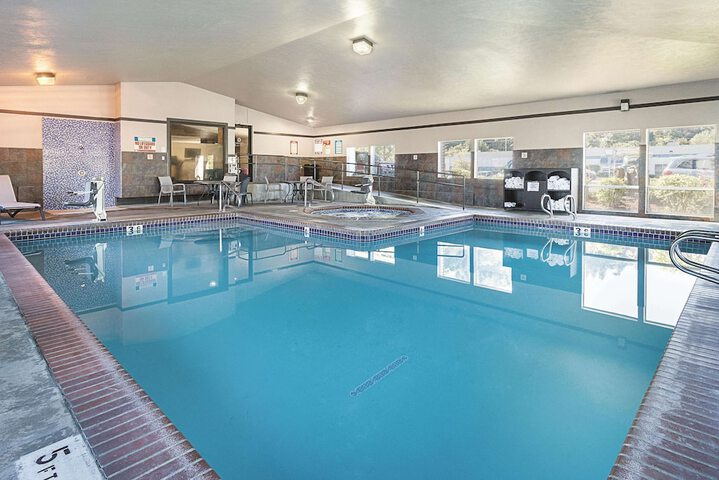 Pool 6 of 31