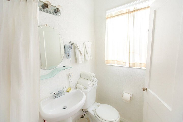 Room 10 of 21