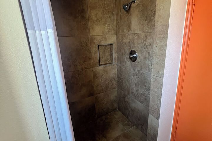 Room 17 of 58