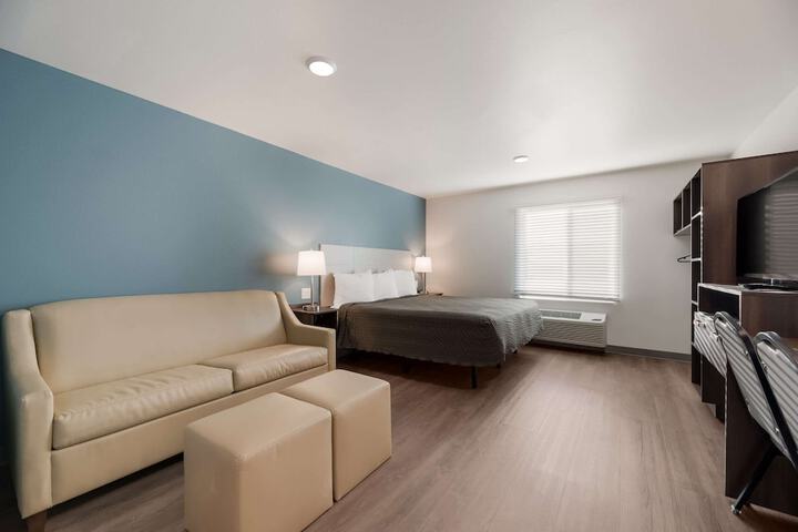 Room 13 of 24