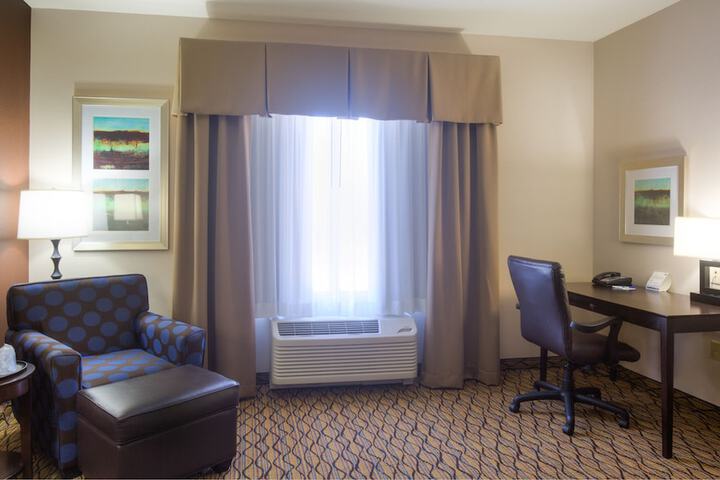 Room 28 of 46
