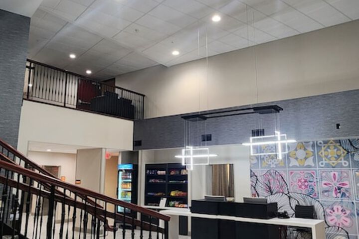 La Quinta Inn & Suites by Wyndham Lake George