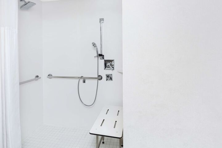 Room 14 of 30