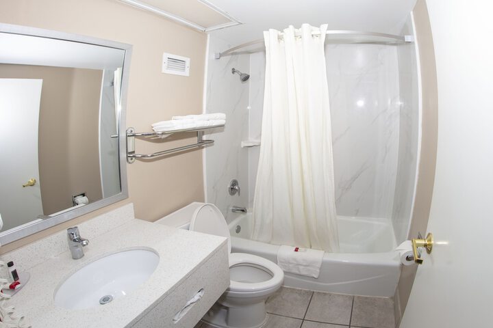 Room 21 of 25