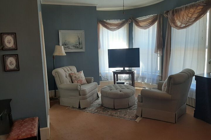 Room 27 of 28