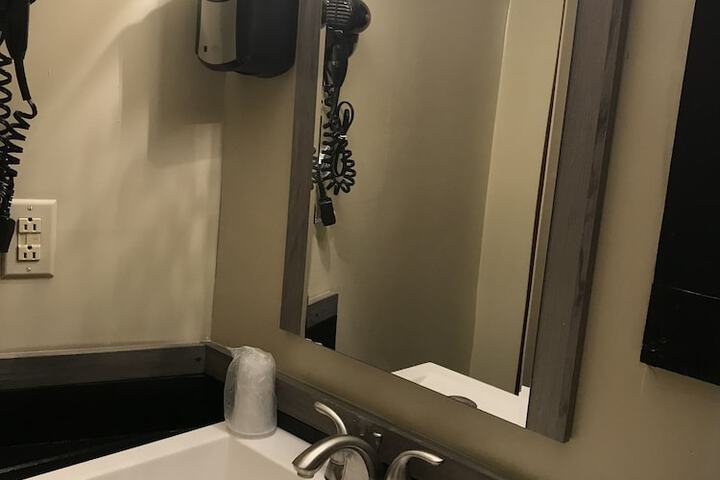 Room 78 of 105