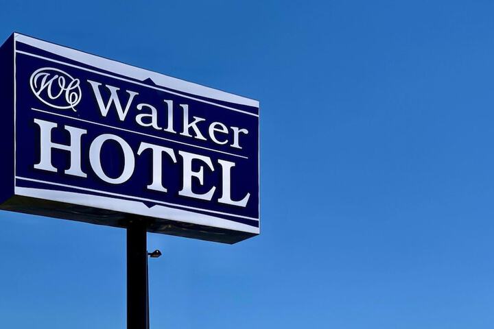 Hotel 2 of 50