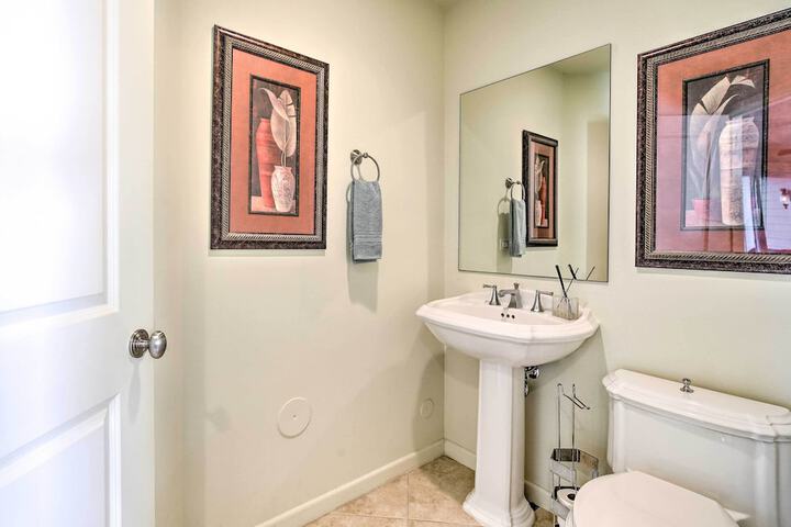 Kona Townhome w / Lanai & Resort Amenities!