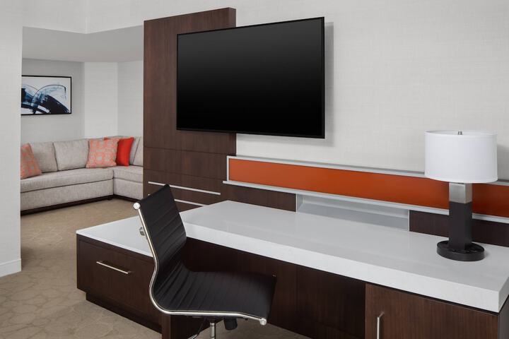 Room 16 of 48
