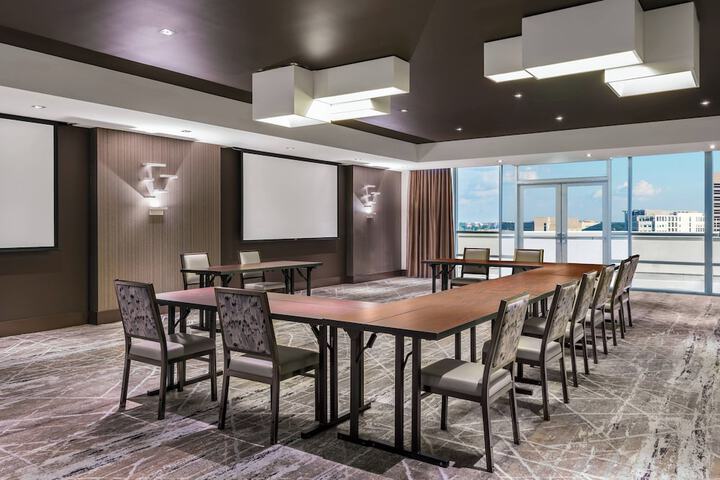 AC Hotels by Marriott Charlotte City Center
