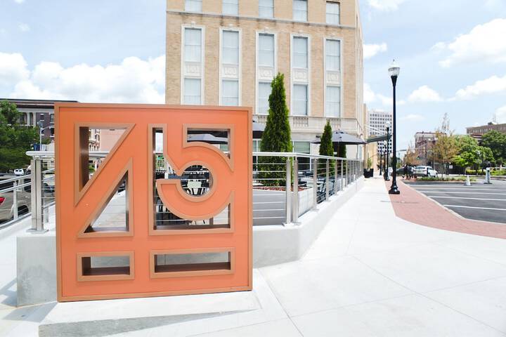 Hotel Forty Five Macon, a Tribute Portfolio Hotel