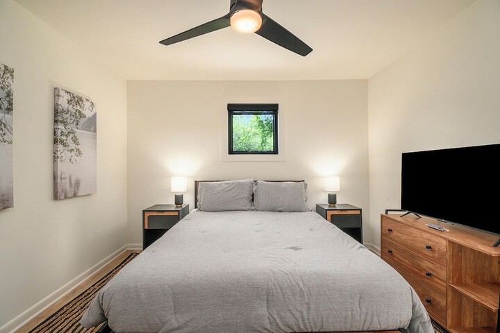 Room 79 of 102