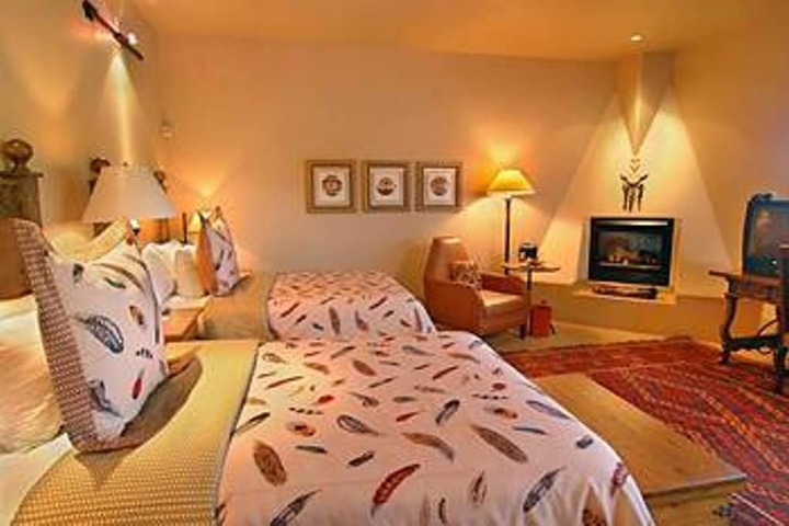 Room 9 of 27