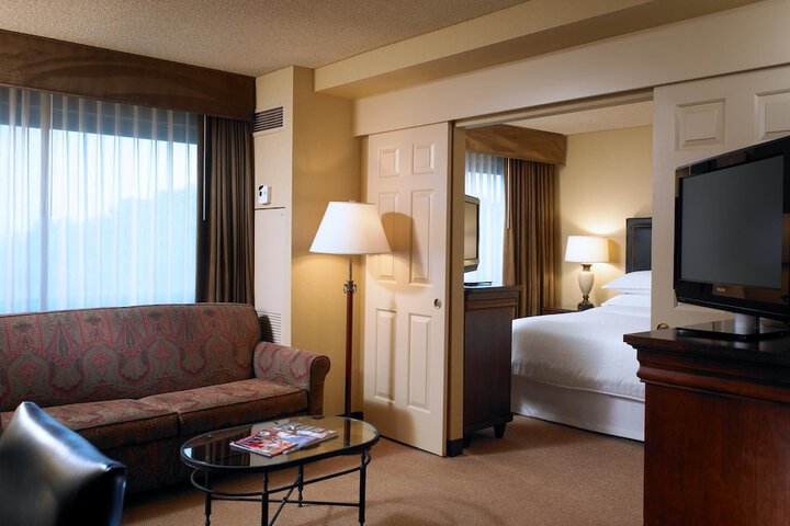 Sheraton Fairplex Suites & Conference Center