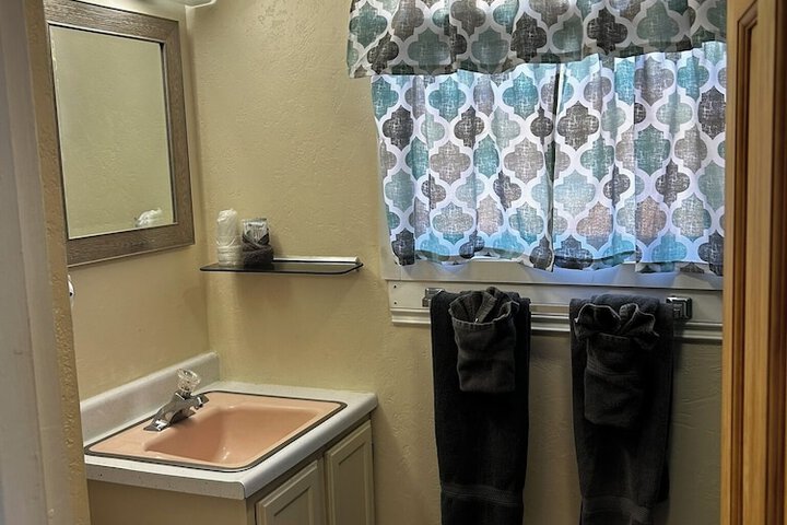 Lamplighter Cabins & Suites