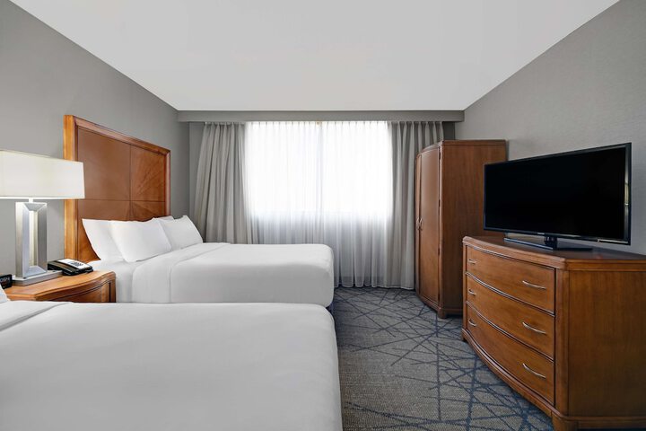 Embassy Suites by Hilton Detroit Livonia Novi