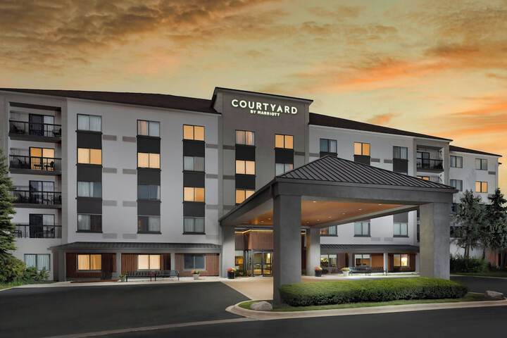 Courtyard by Marriott Chicago Midway Airport