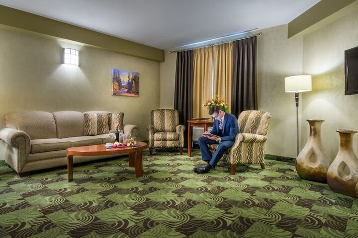 Room 17 of 43