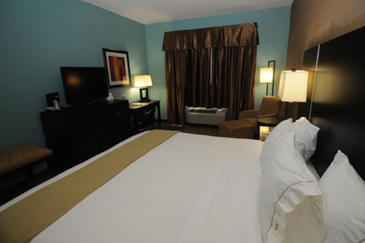 Holiday Inn Express Somerset by IHG