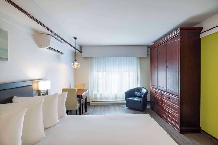 Les Suites de Laviolette an Ascend Collection Hotel