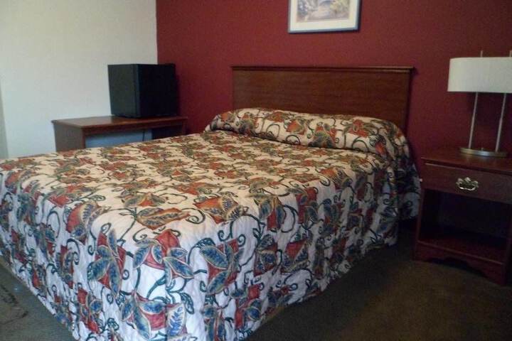 Room 9 of 14