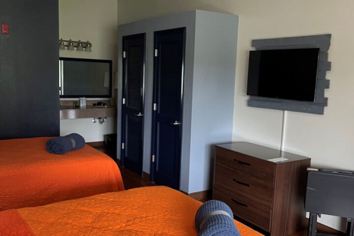 Room 47 of 101
