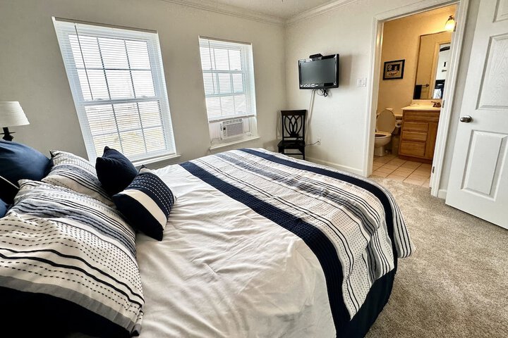Room 17 of 46