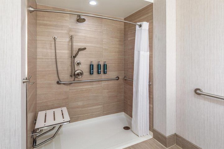 DoubleTree by Hilton Burlington Vermont