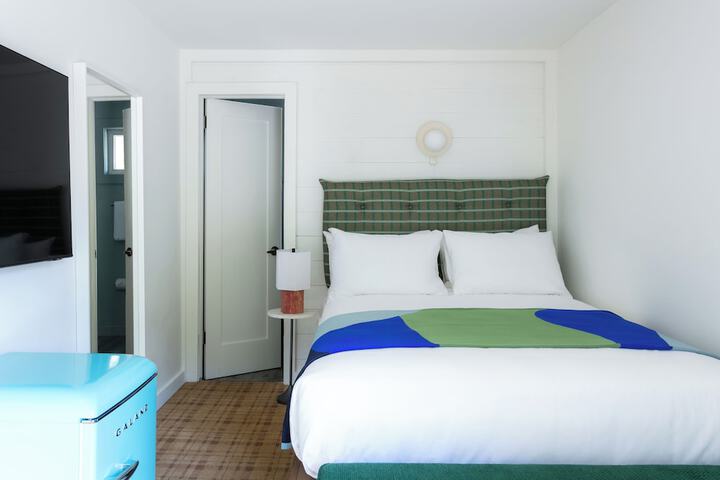 Room 42 of 65