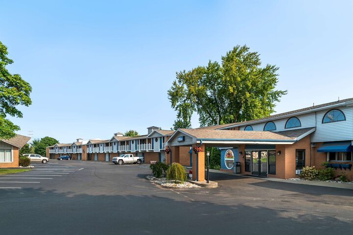 Best Western River Terrace