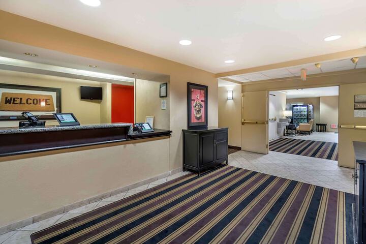 Hotel Interior 7 of 29