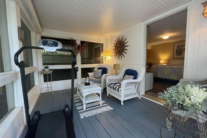 Harbor Hideaway