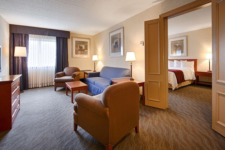 Best Western North Bay Hotel & Conference Centre