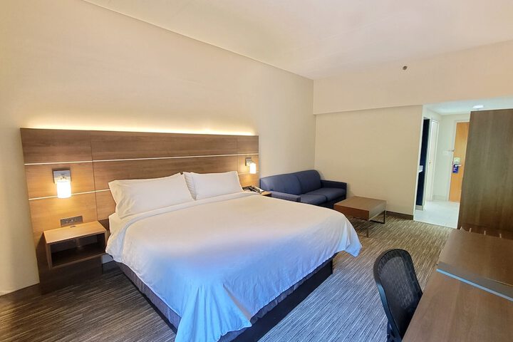 Holiday Inn Express Edgewood-Aberdeen-Bel Air by IHG