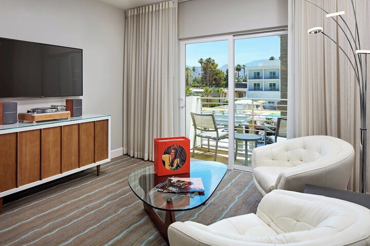 Hotel Paseo Autograph Collection by Marriott