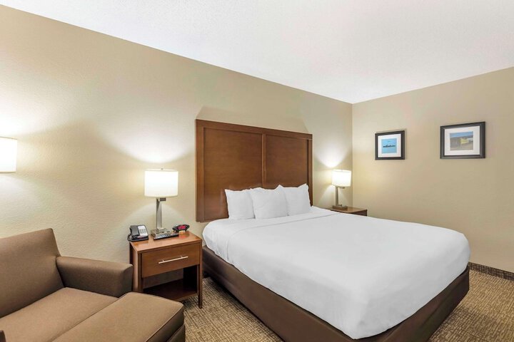 Room 15 of 36