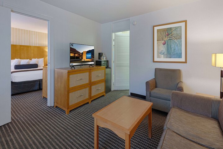 Room 16 of 29