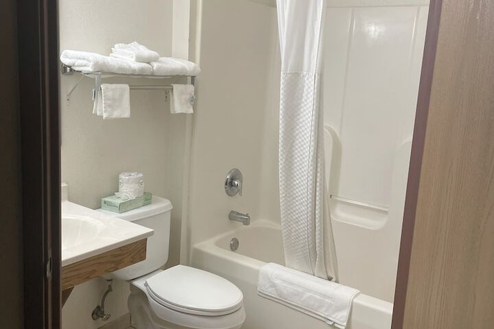 Room 14 of 22