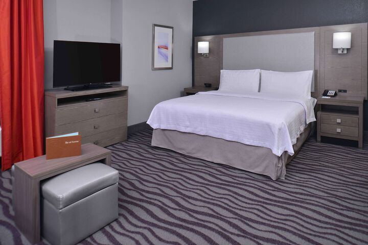 Room 28 of 52