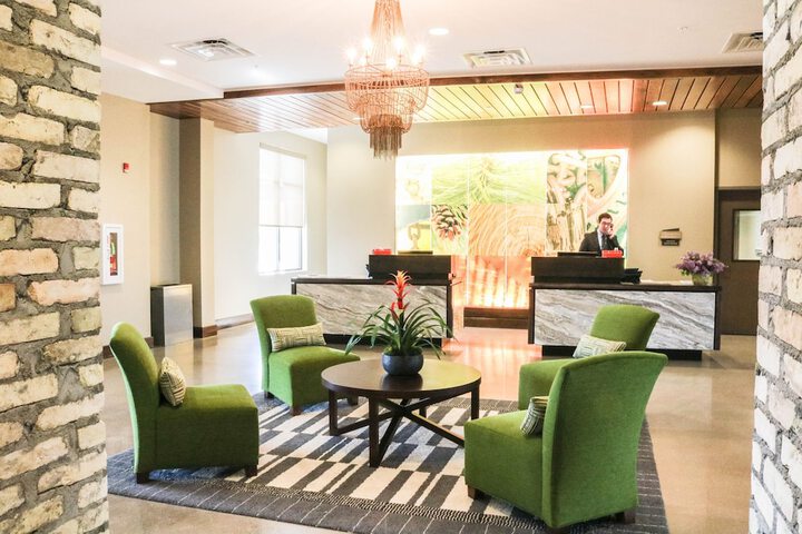 Hotel 4 of 63