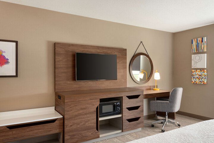 Room 16 of 29
