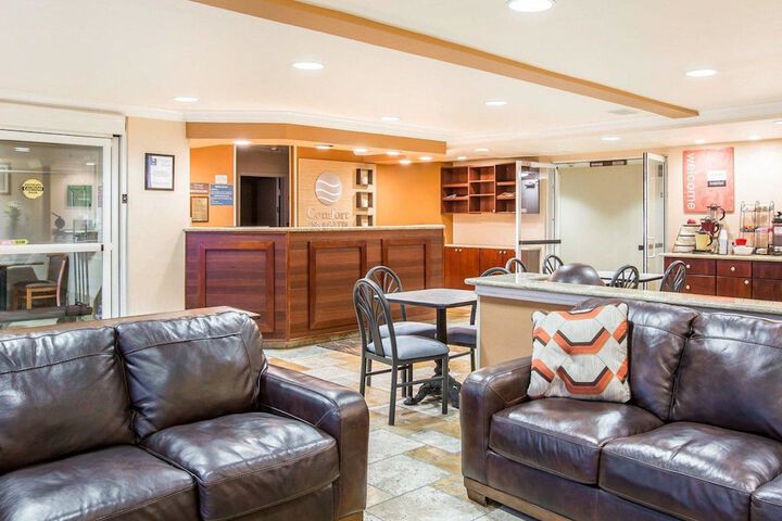 Comfort Inn & Suites Salinas City Center Area