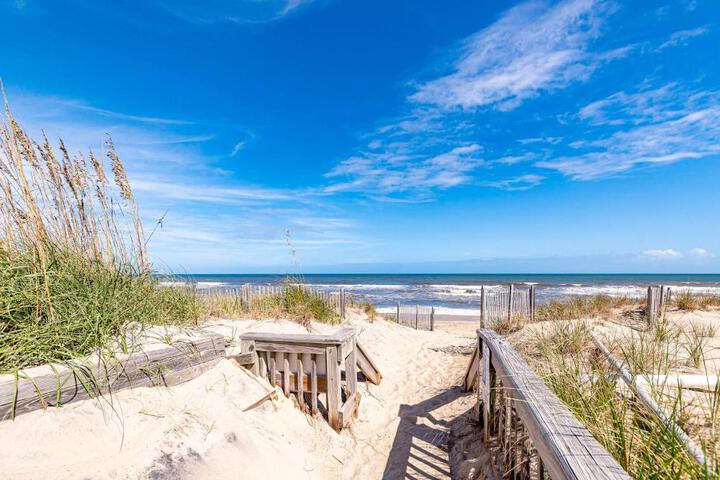 Climate Change - Duck Sea Tern, Oceanside, 280 Yds to Beach, Pool, Hot Tub, Pets OK