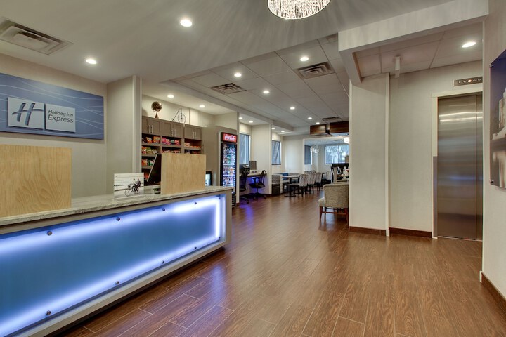 Hotel Interior 11 of 57